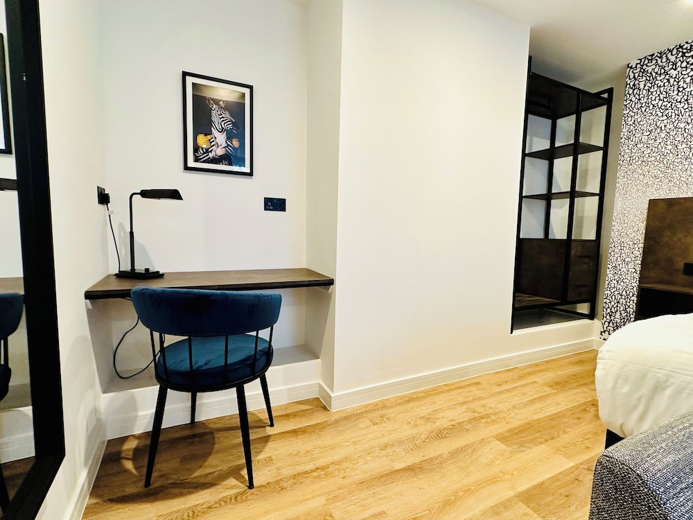 Rhode Lane Serviced Apartments