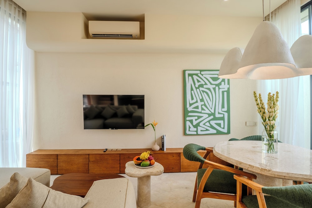 Suom Hotel and Villas
