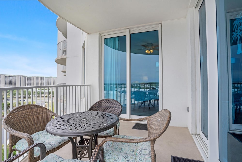 Palms Resort #1808 Jr 2BR