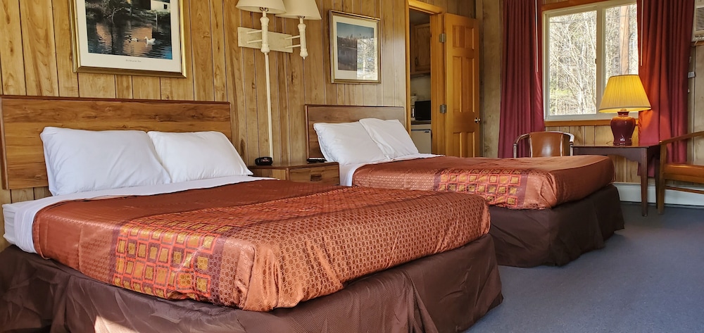 Red Ranch Motel