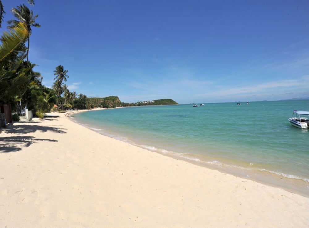 5BR Beachfront Villa Bangrak
