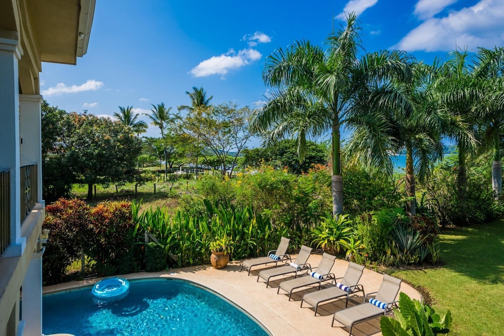 Beachfront Potrero Nice 7-br Villa Chef Included - Casa Royal view 3