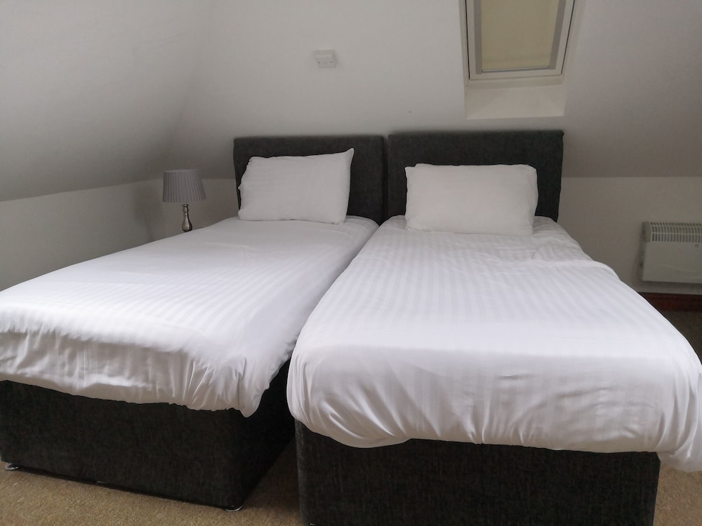 Kirks Korner Hotel