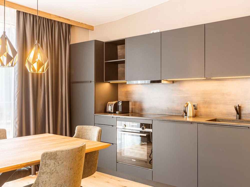 Modern Holiday Apartment With 2 Bedrooms in Fugen