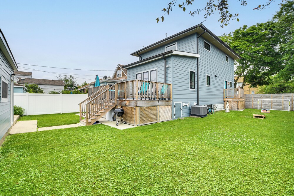 Game Room, Deck & Yard: Chicago Home