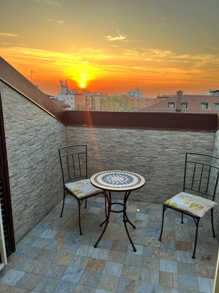 B&B Center Gallery