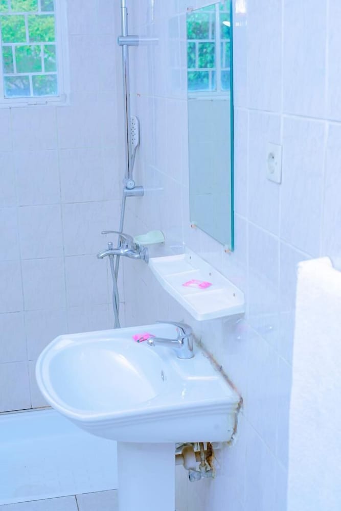 Quality Inn Motel