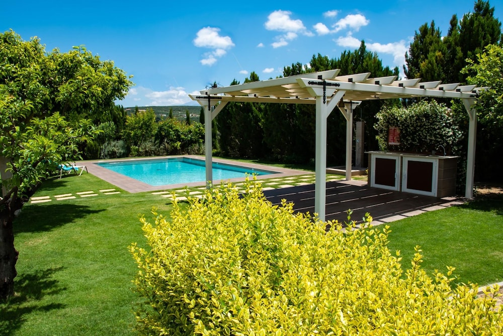 Villa Dimokratia