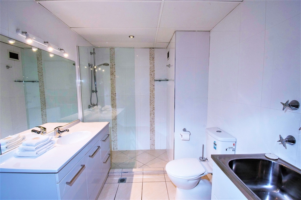 Surfers Paradise Vacations - Seacrest Beachfront Holiday Apartments - Property Image 27