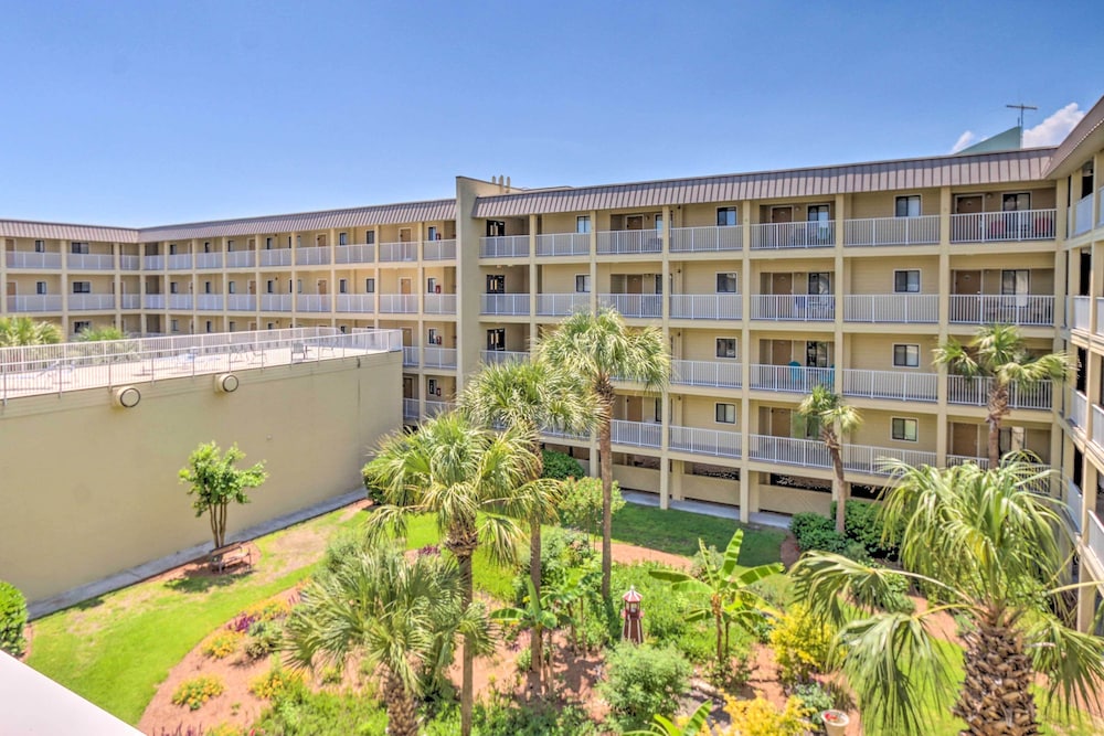 Hilton Head Resort Condo w/ 4 Pools: Walk to Beach, photo 32