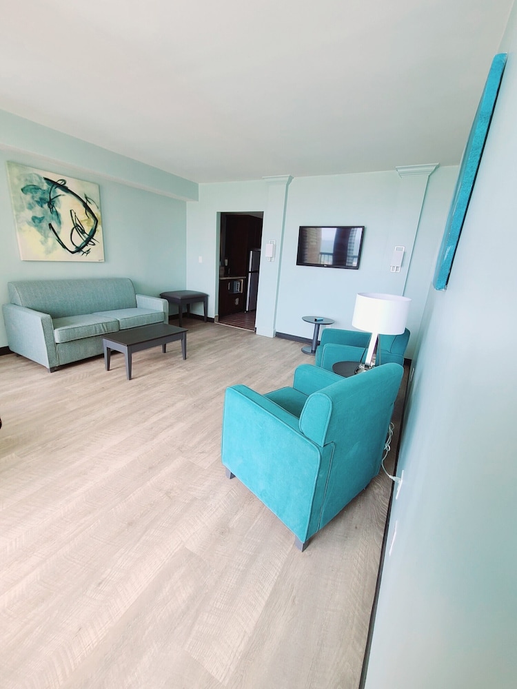 Ocean Reef Suites