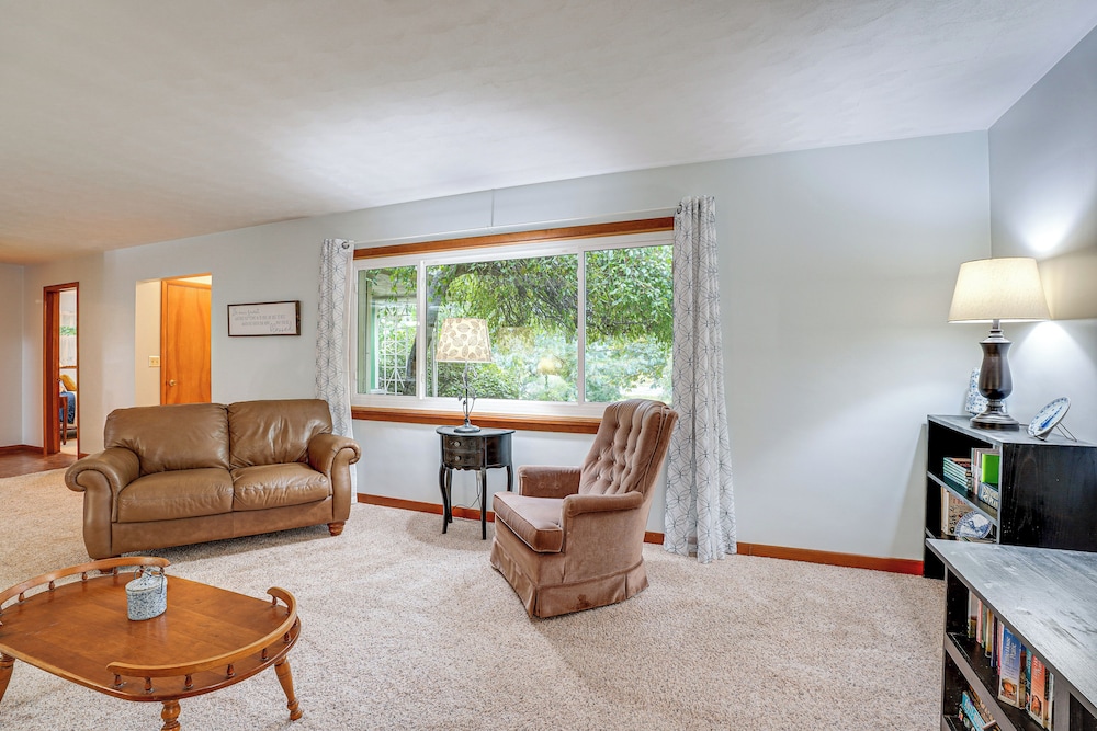 Fish, Hike & Golf: Countryside Retreat in Bluffton