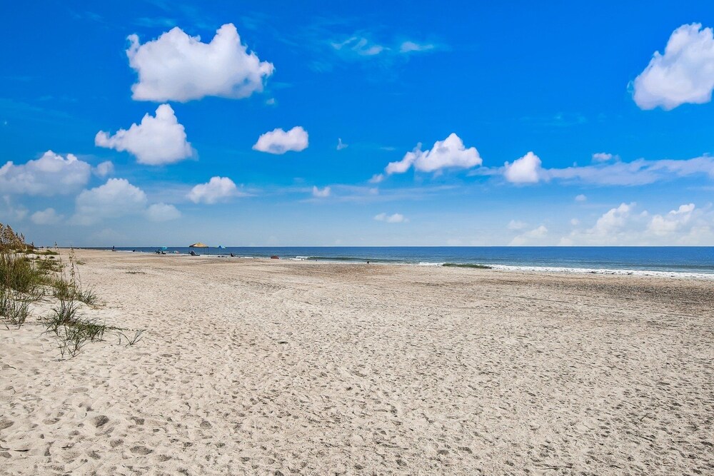 Fernandina Beach Vacations - 391 S Fletcher Ave C 3 Bedroom Townhouse by RedAwning - Property Image 50