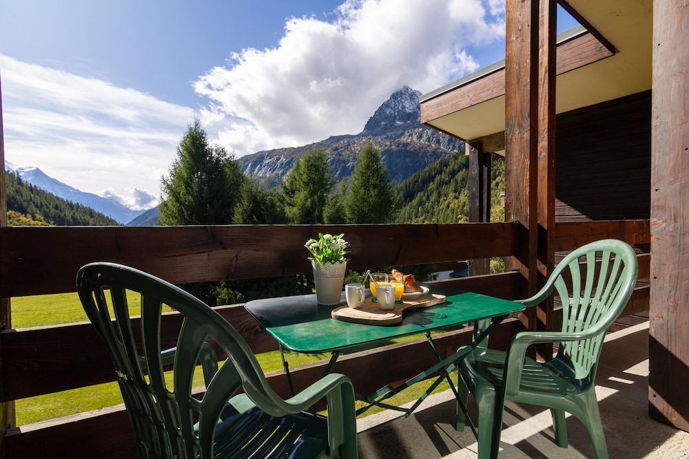 Chalet Dava La Via ski in ski out