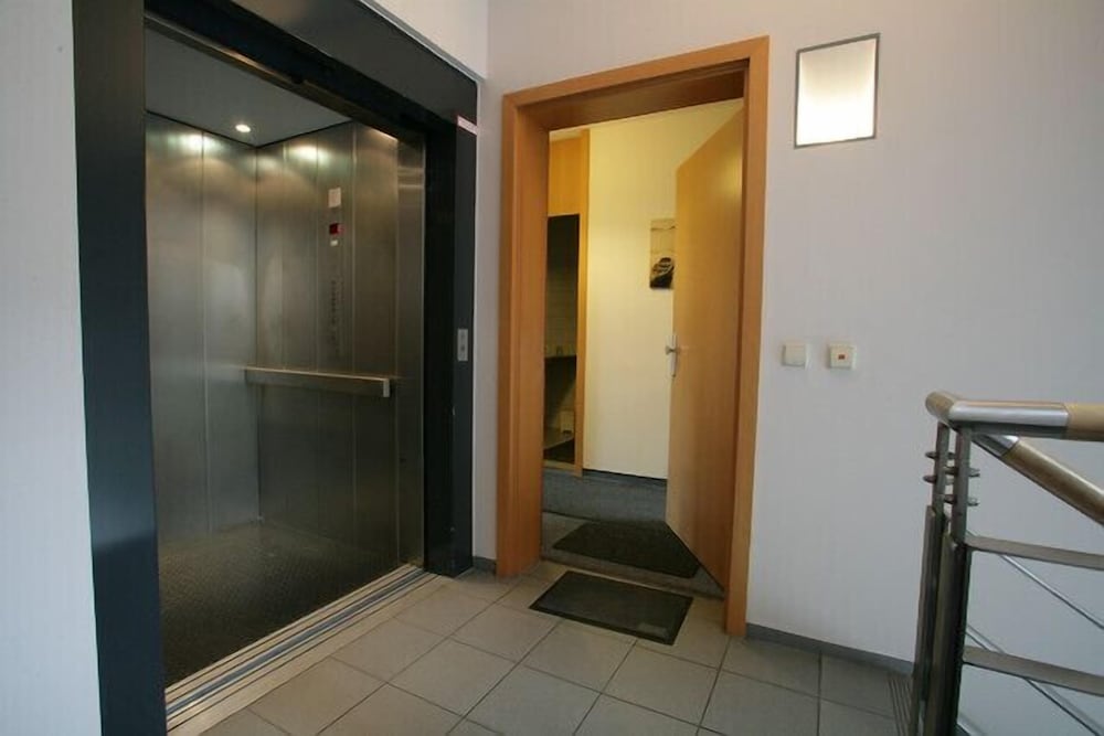 Apartment Engel