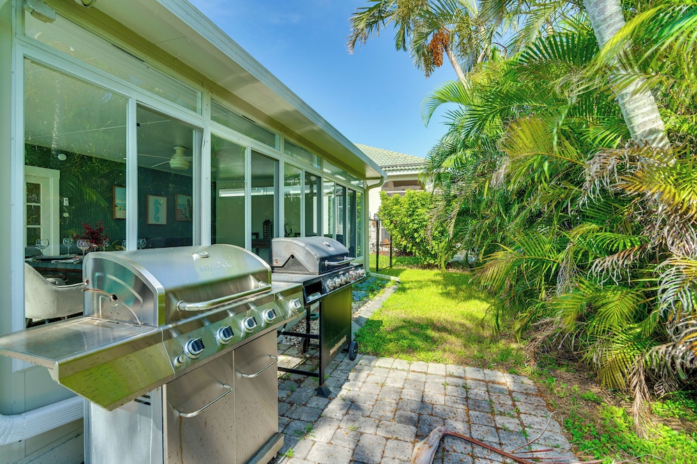 2 Mi to Beach: Canal-front Retreat in Cape Coral!