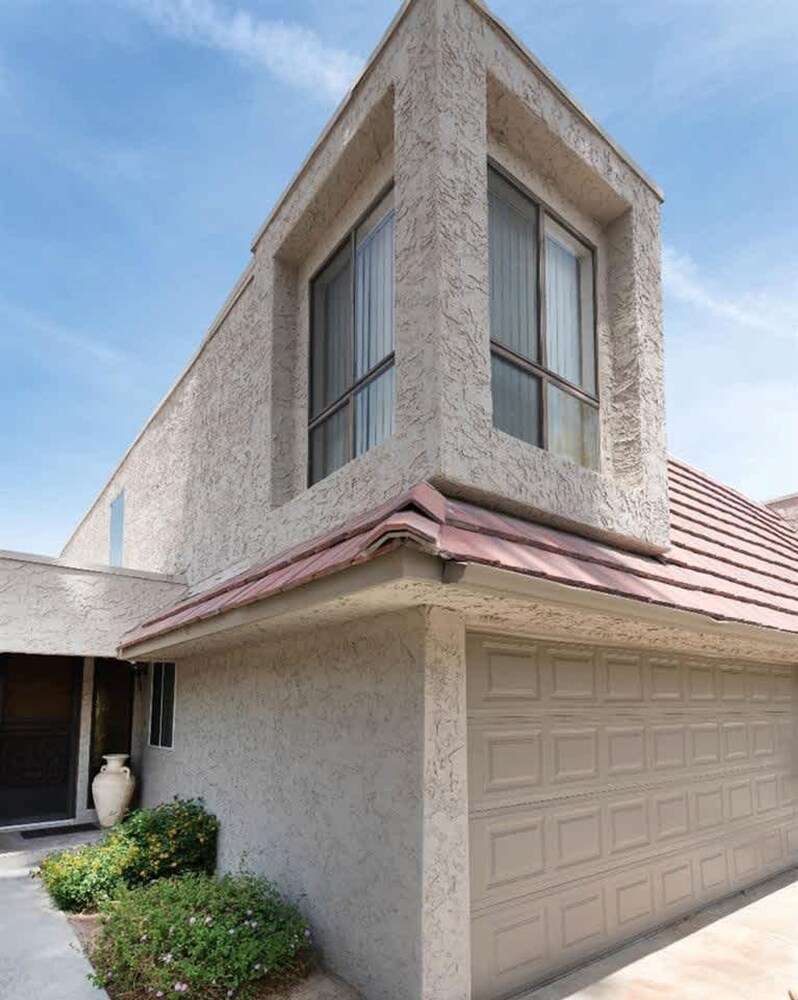 Lakeside Golf Course Retreat in Cathedral City