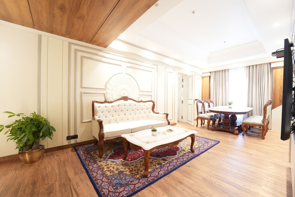 Hotel Maharaja Palace Rohtak