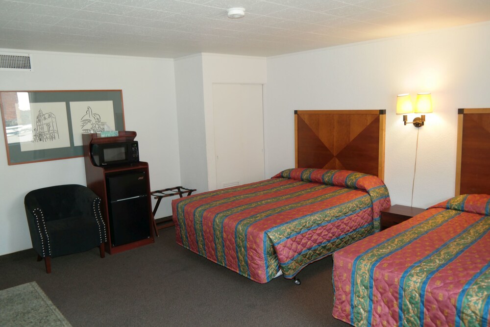 Klamath Falls Vacations - River Park Inn - Property Image 15