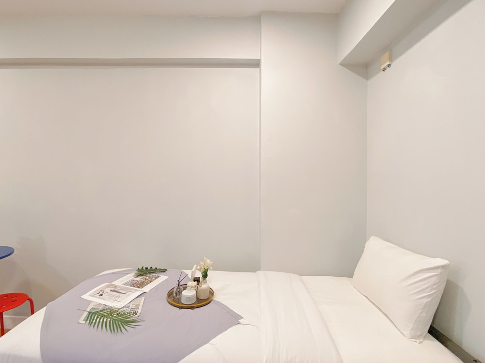 Good Studio Room at Cinere Resort Apartment