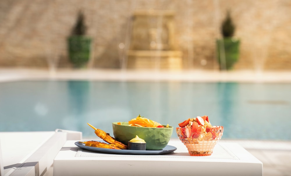 Magny-le-Hongre Vacations - Dream Castle Hotel - Property Image 2