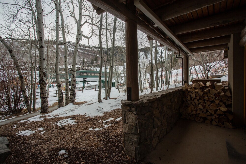 Pine Inn at Trail's End Lodge - Three Bedroom Residence with Den and Spa #5 3 Condo
