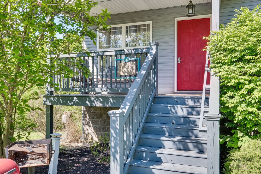 Cozy Resort-style Escape on Taylorsville Lake! view 2