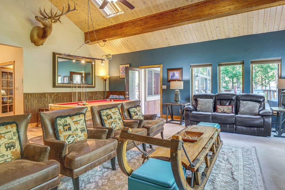 Steps to Ski Shuttle: Breckenridge Home w/ Hot Tub