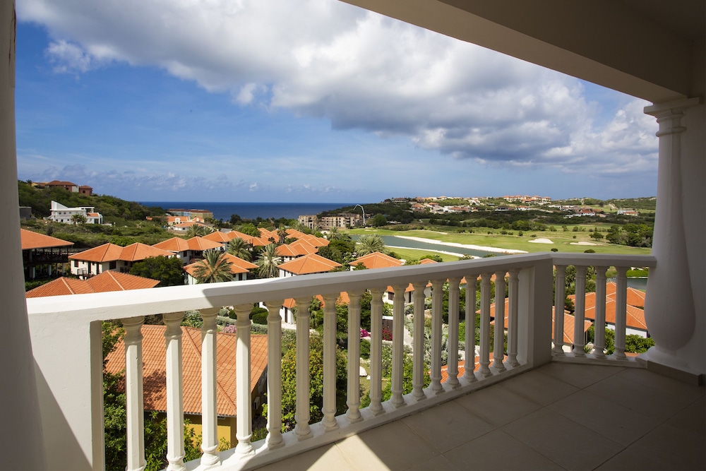 Blue Bay Apartments