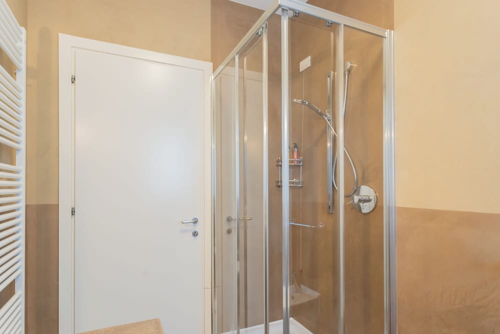 Mulino Vista Lake by Rent all Como