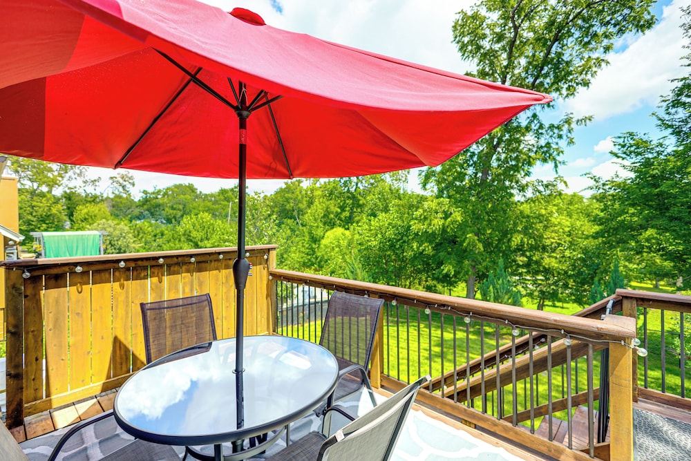 5 Mi to Platte River: Inviting Bellevue Rental