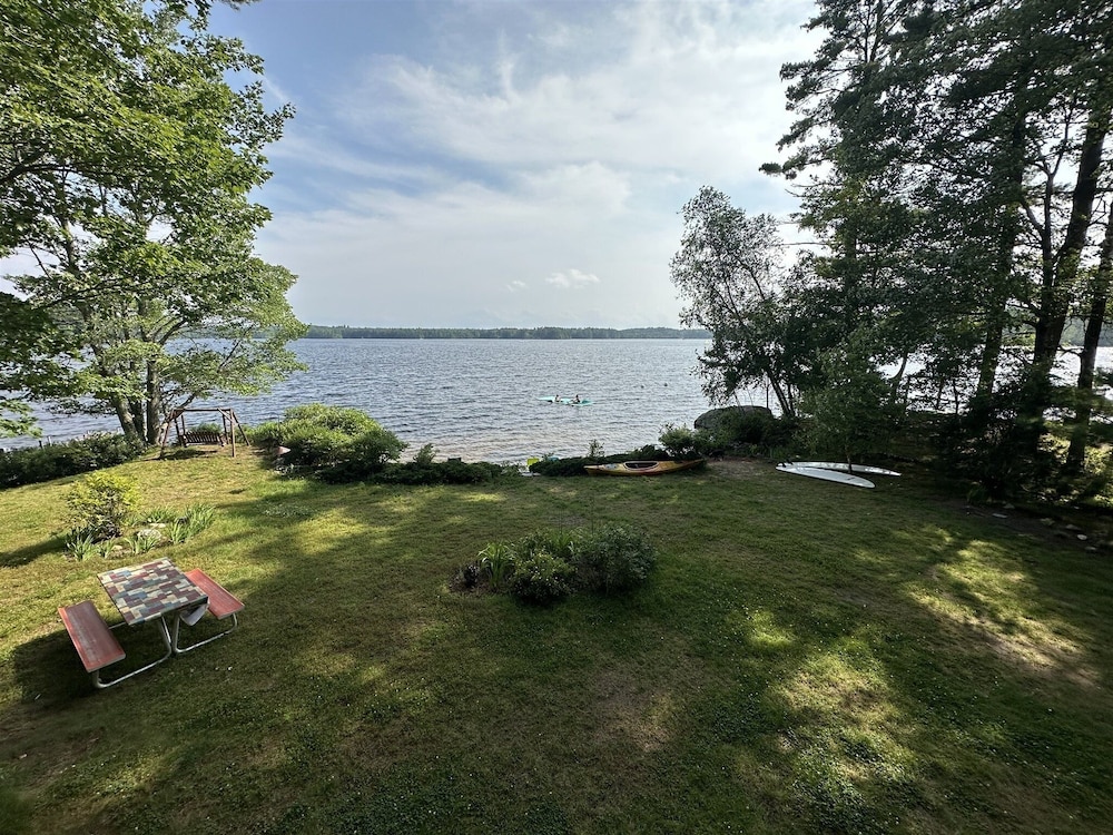 Thomas Pond Cottage Limit 8 3 Bedroom Cottage