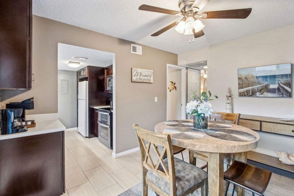Fernandina Shores 6355 2 Bedroom Condo
