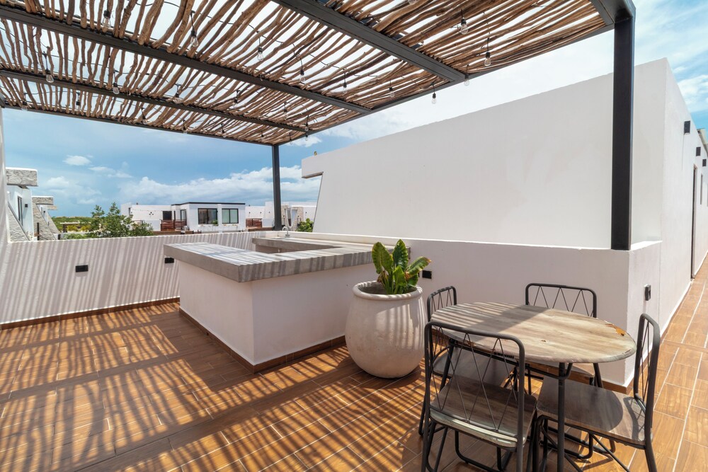 Apt with Private Rooftop Tulum 2 BR