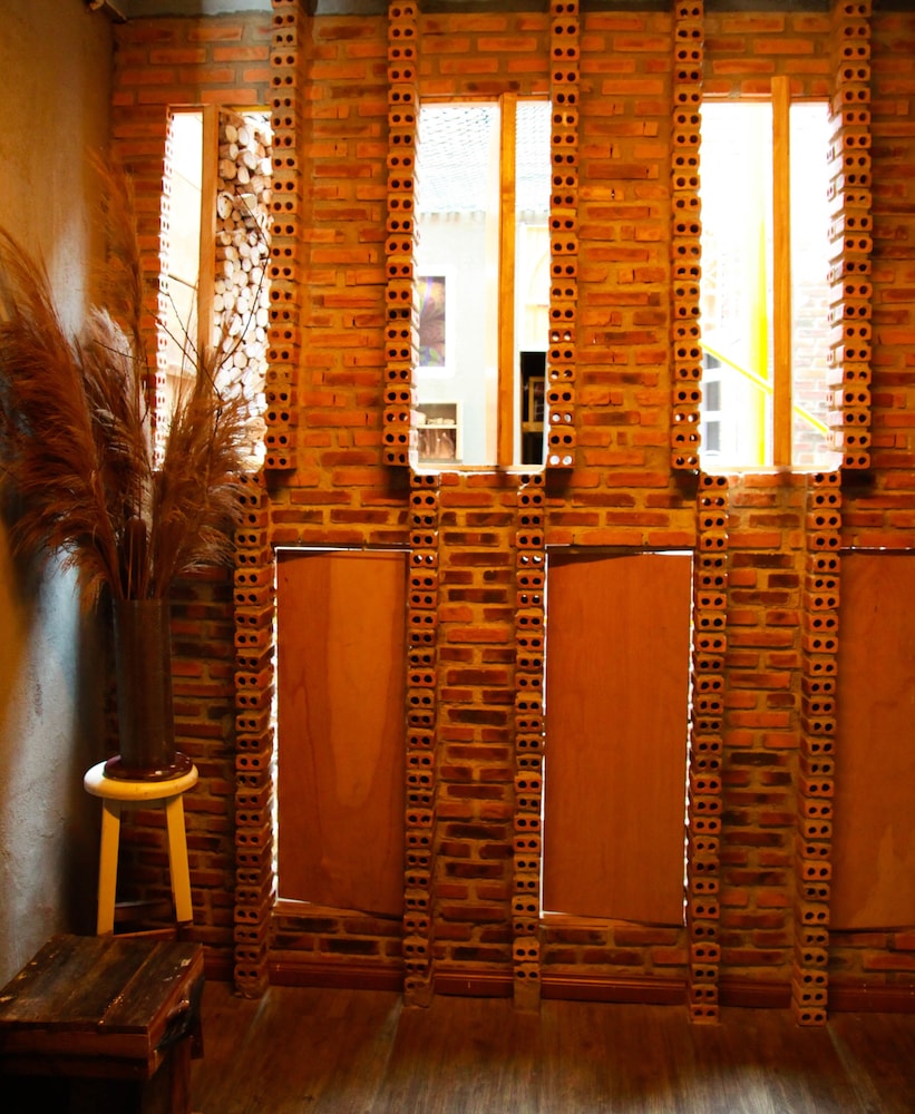 Gaia Hostel
