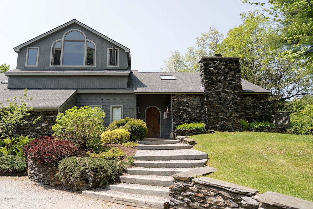 The Mountain Top Inn & Resort
