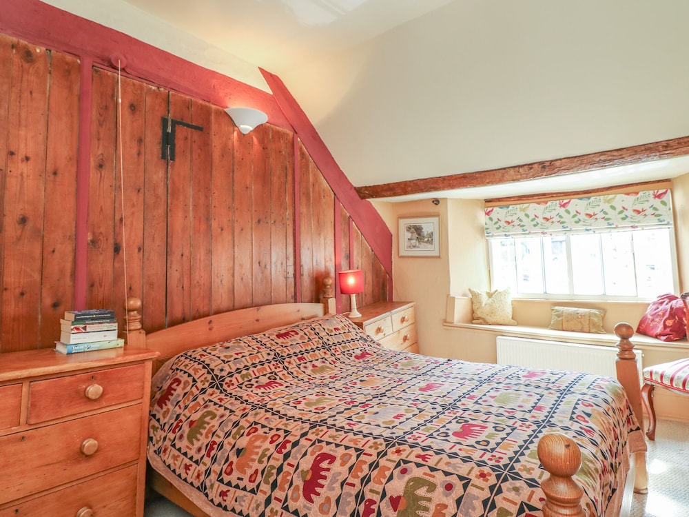 King Charles Cottage view 5