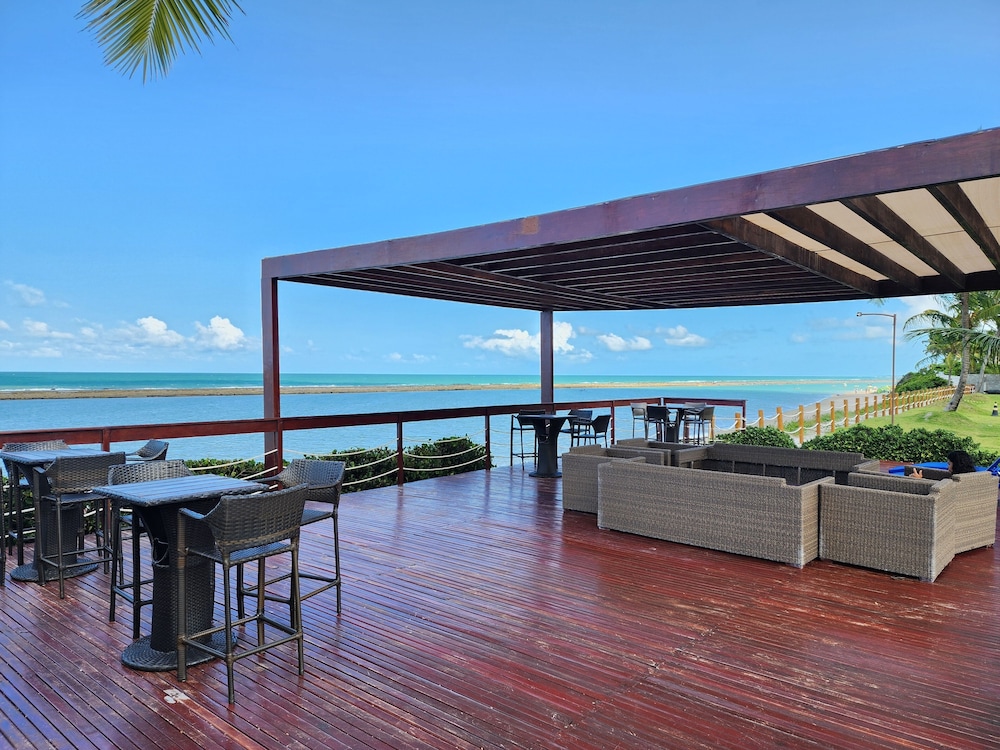 Nui Supreme Beach Living