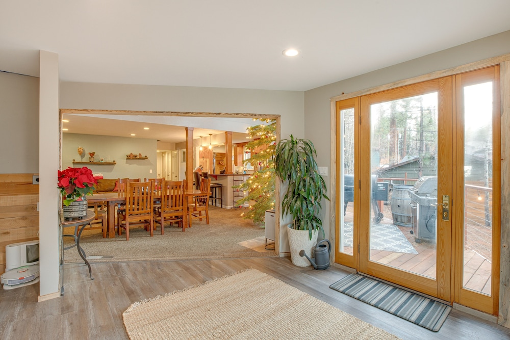 1 Mi to Heavenly Ski Resort: Retreat w/ Hot Tub