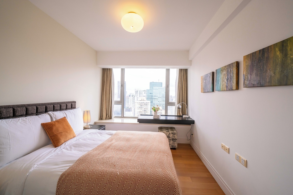 Tyms Modern 3BR 2BA Apt Near Metro