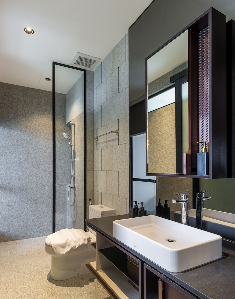 Scarletz Suites by Travelet Experience