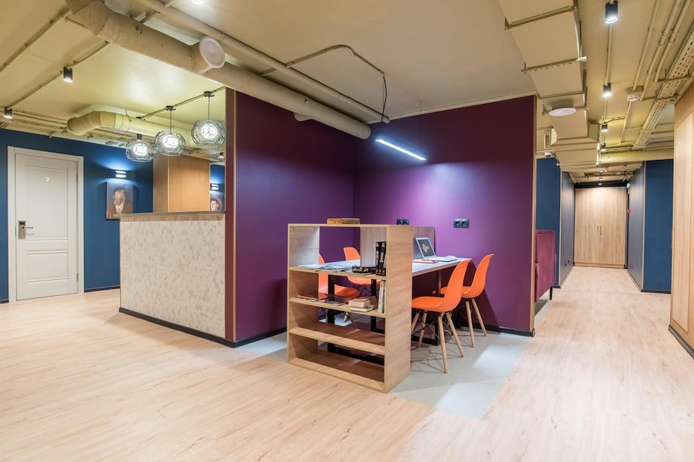 meeting & event spaces