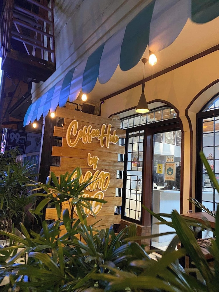 Davao Hub Dormitel Bed & Breakfast