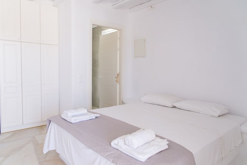 Villa Adonis
