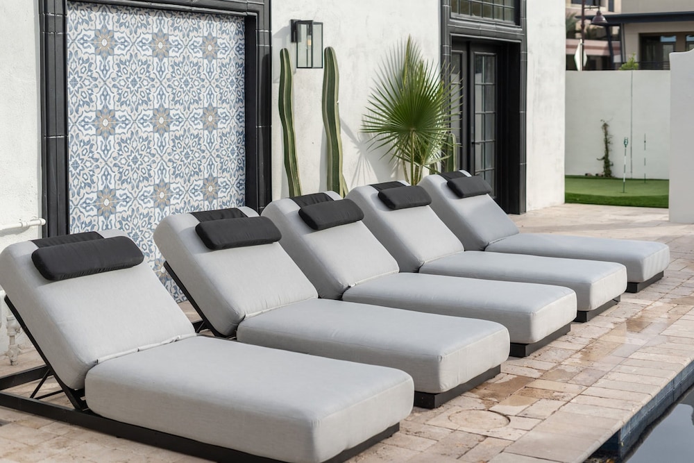 The Casa Del Sol Experience - Old Town Villa