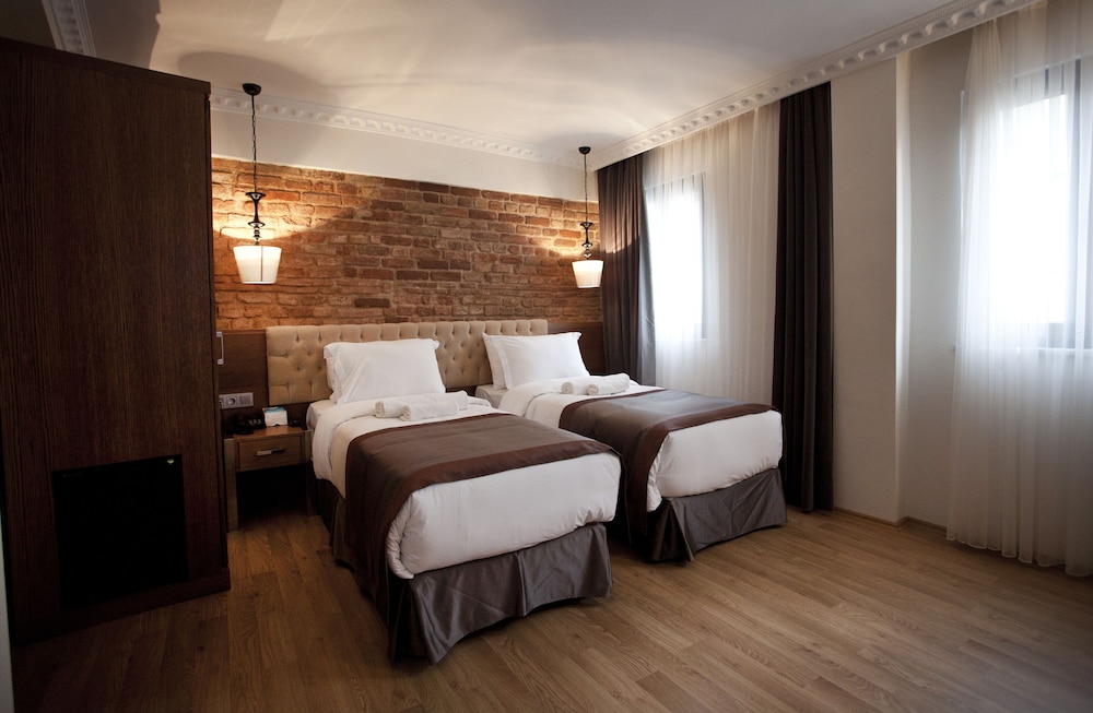 Pera Line Otel - Image 40