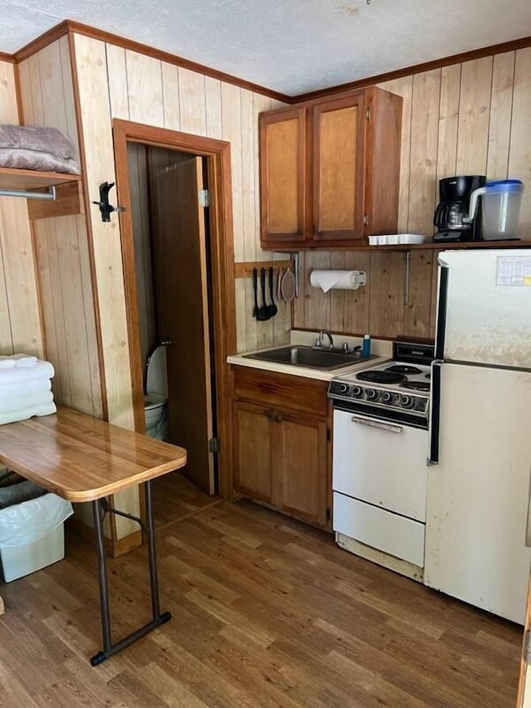 Rayburn Resorts