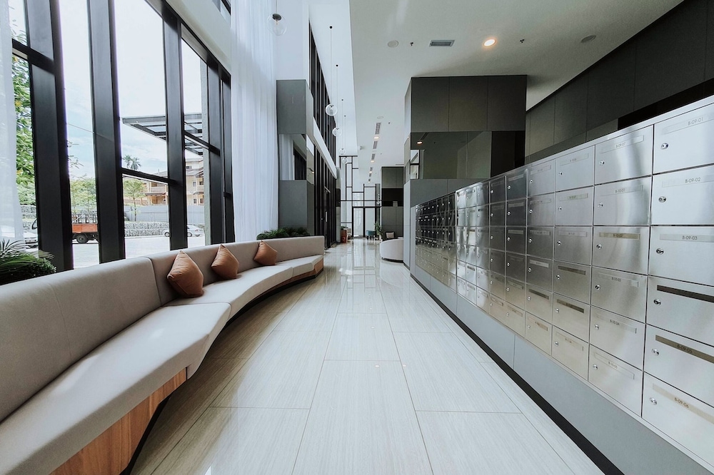 Astoria Ampang Condotel by Emily in Town