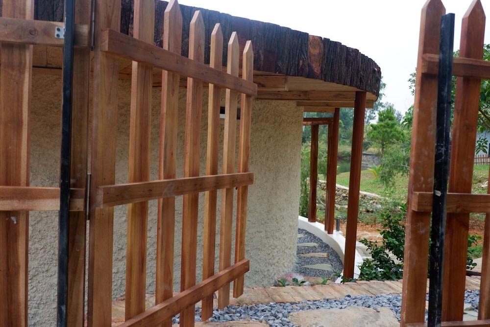 U Lesa Retreat Nha Ben Rung