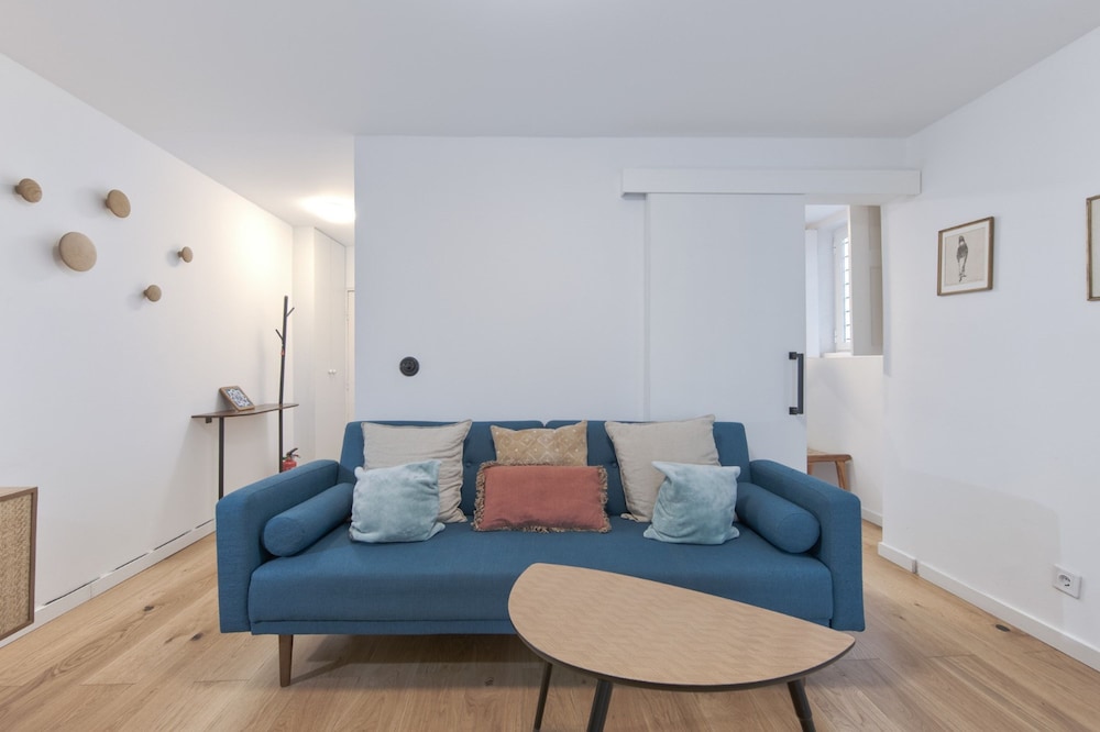 Alfama Design W Terrace by Homing